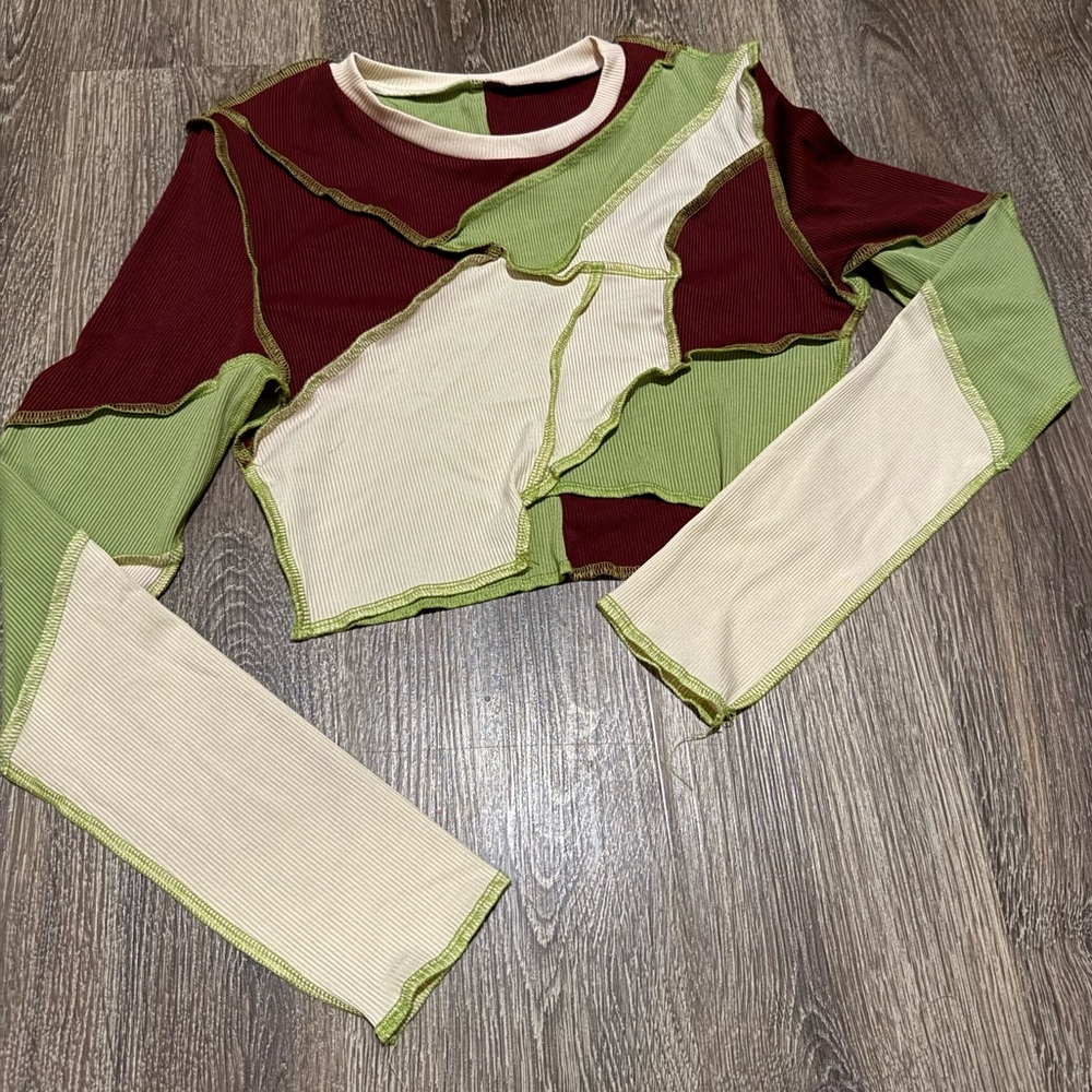 Colorblock Long Sleeve Crop Top